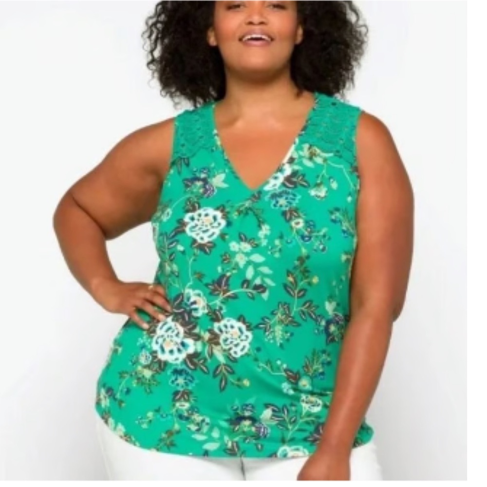 Daniel Rainn Green Sleeveless Tank Top with V-Neck and Ruched Style
